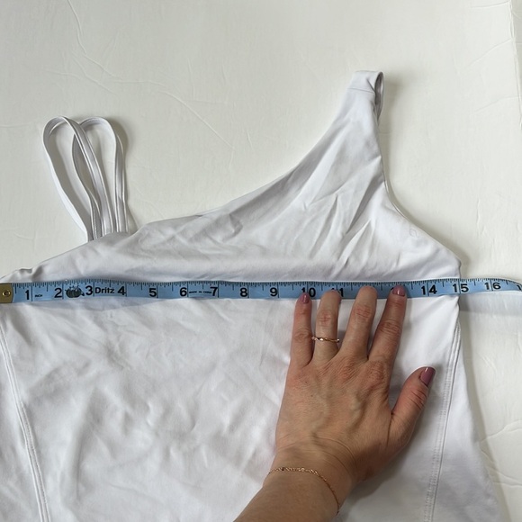 Dona Jo Tank Top Athletic Asymmetrical White size Small/Medium - Picture 9 of 9
